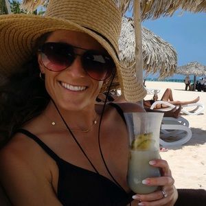 Meet your Posher, Melanie